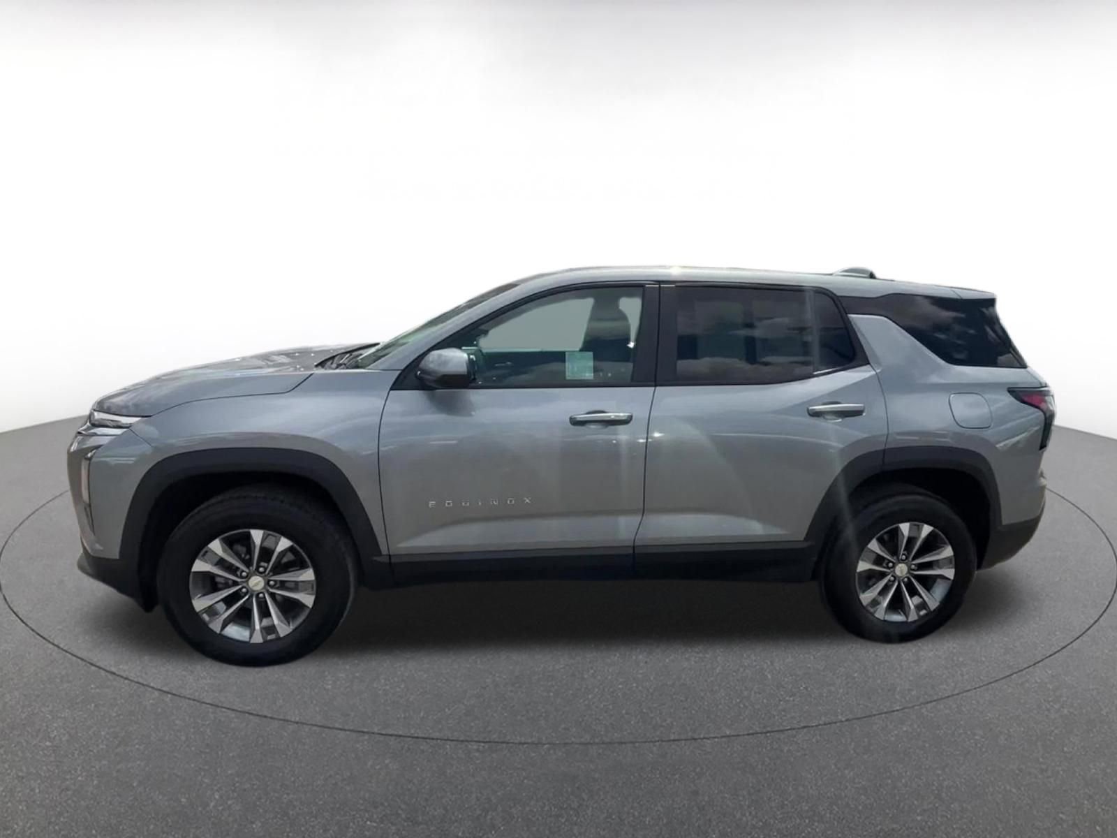 Thumbnail: 2025 Chevrolet Equinox - 9