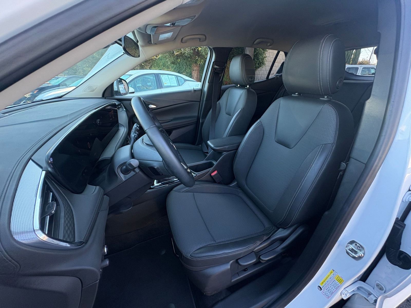 Thumbnail: 2025 Buick Encore GX - 35