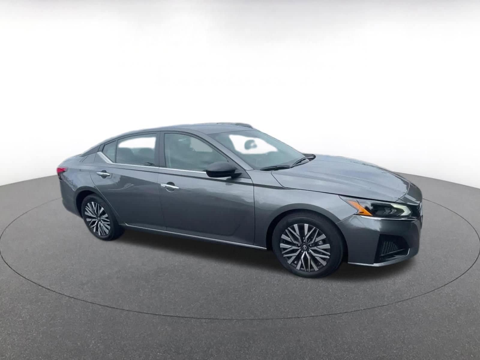 Thumbnail: 2025 Nissan Altima - 2