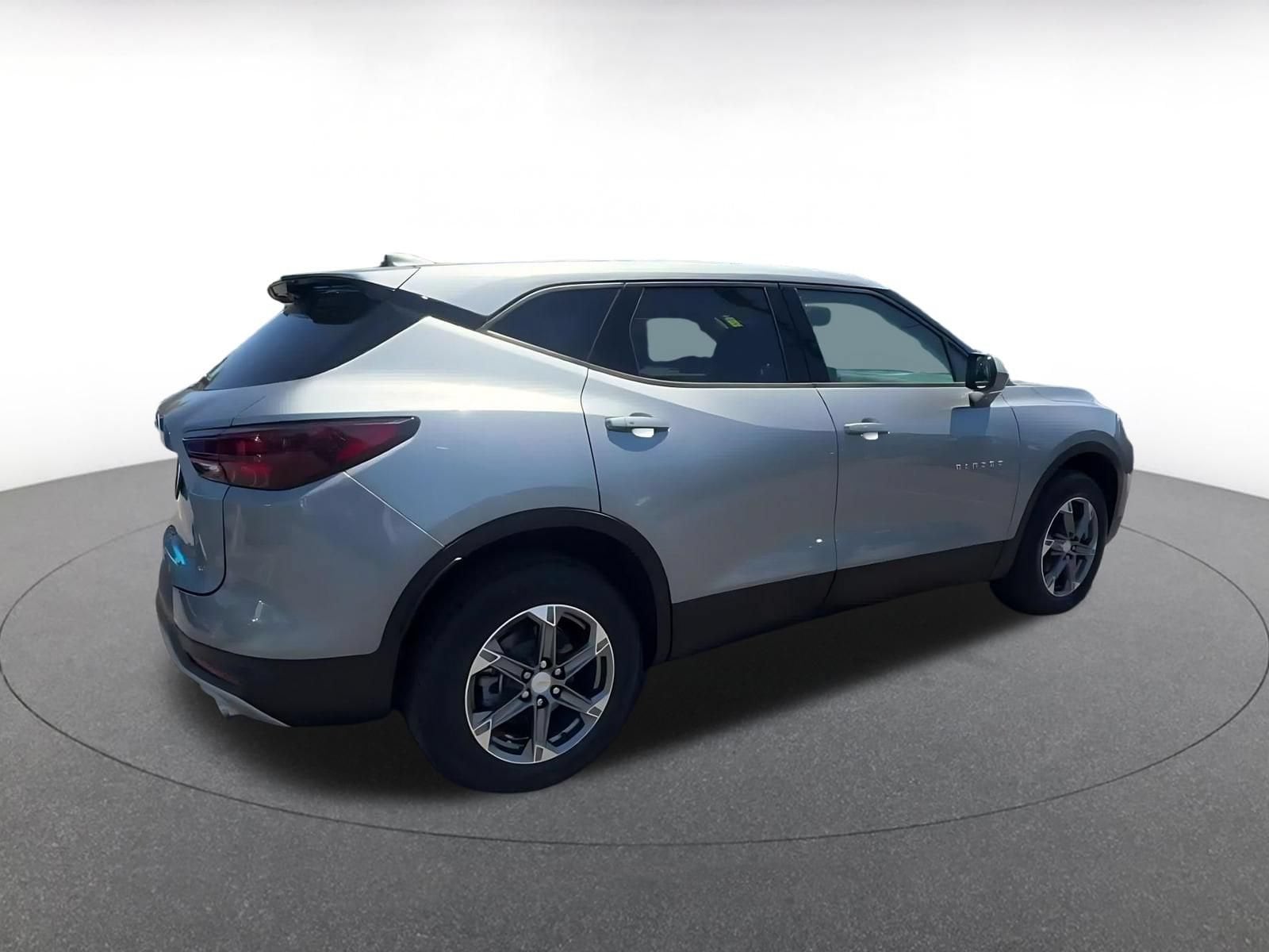 Thumbnail: 2026 Chevrolet Blazer - 12