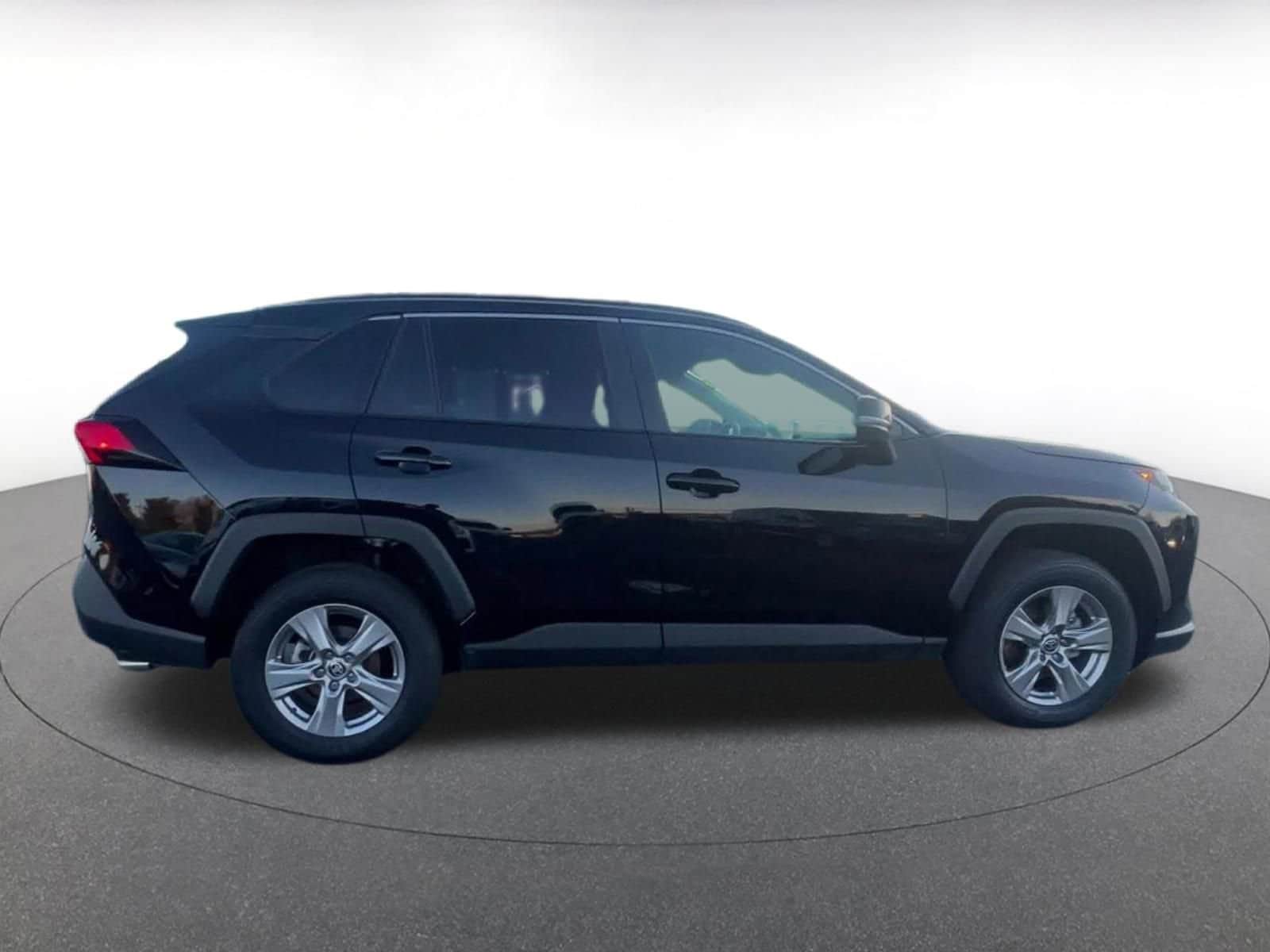 Thumbnail: 2025 Toyota RAV4 - 16