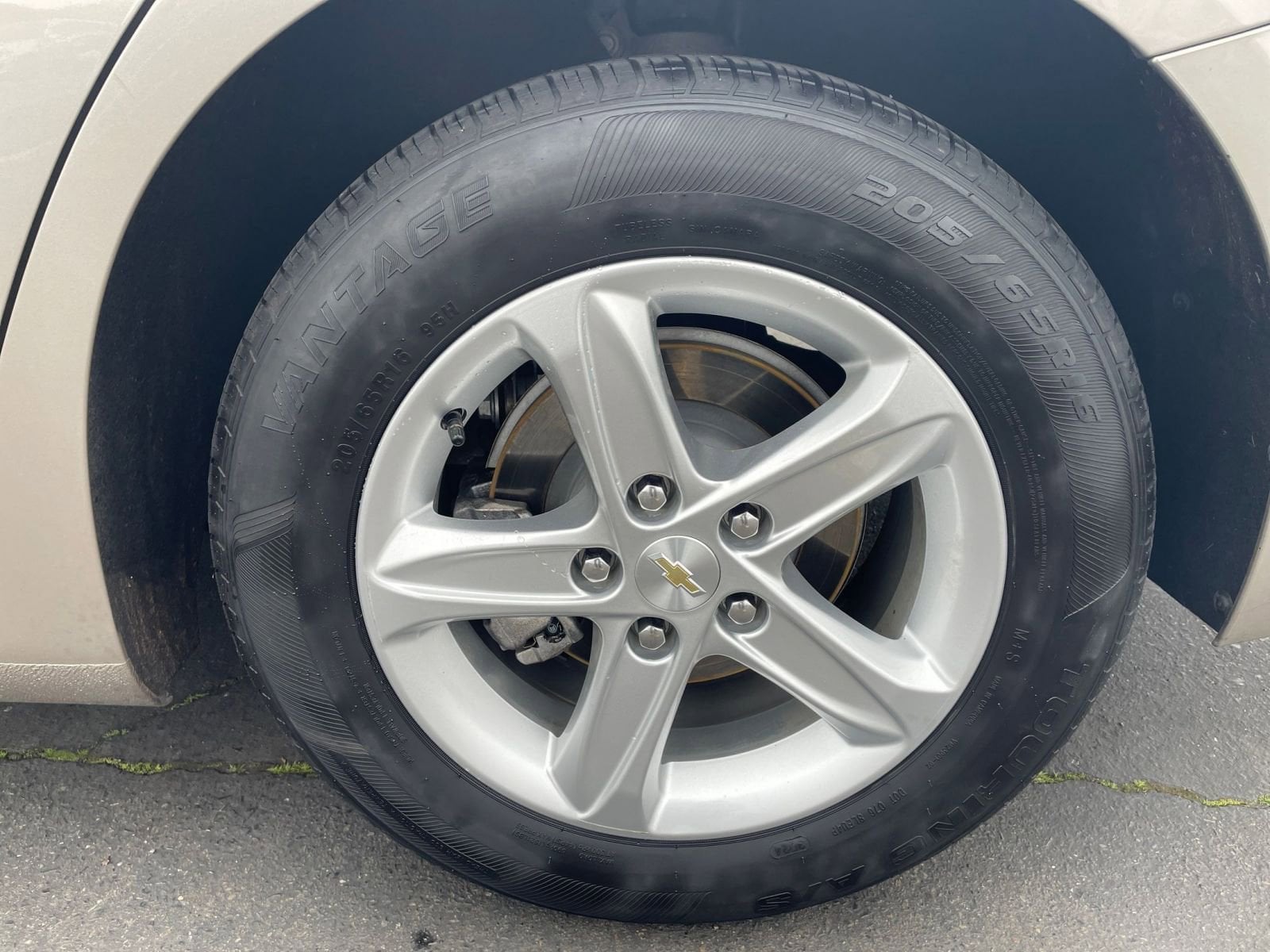 Thumbnail: 2023 Chevrolet Malibu - 24