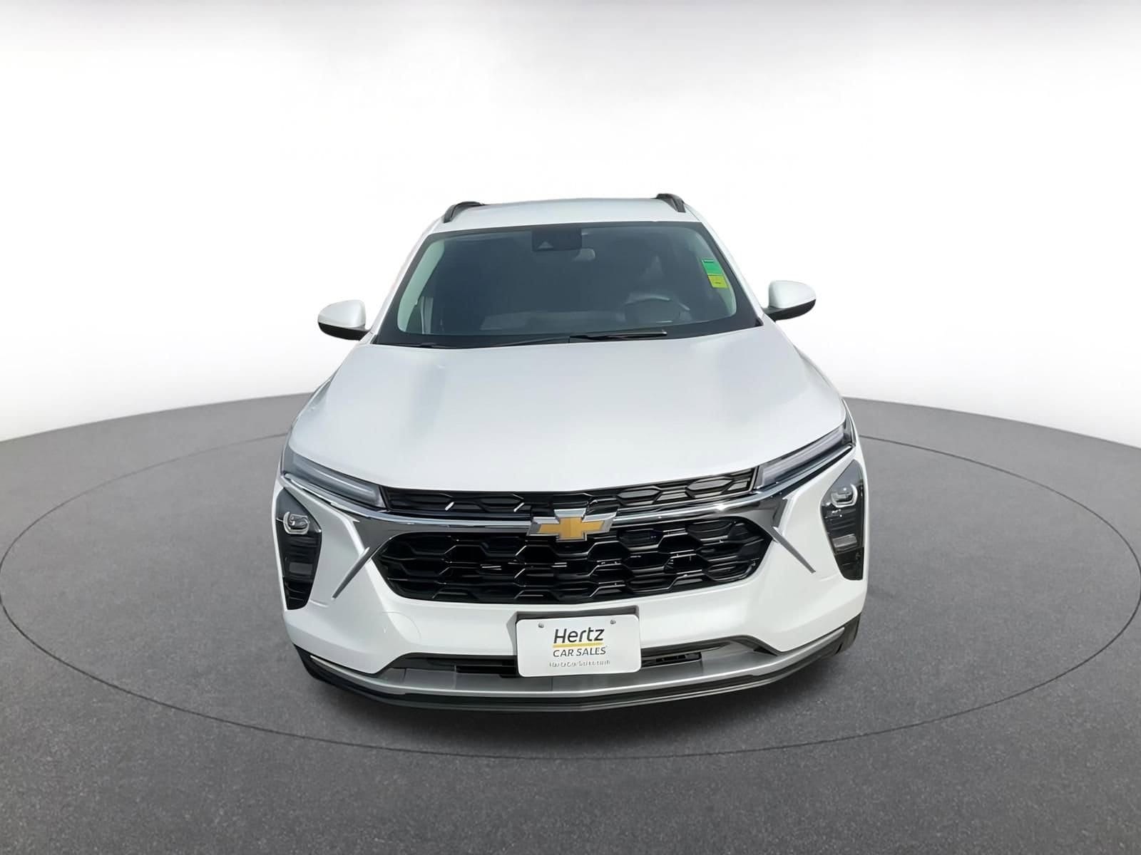 Thumbnail: 2025 Chevrolet Trax - 4