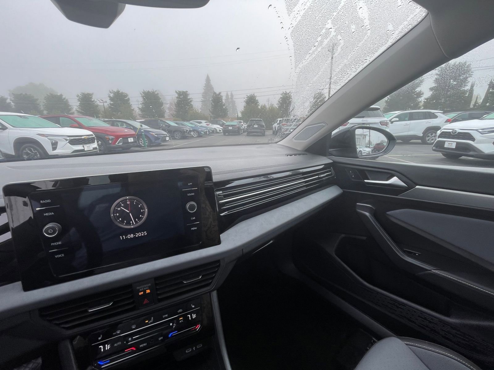 Thumbnail: 2025 Volkswagen Jetta - 30