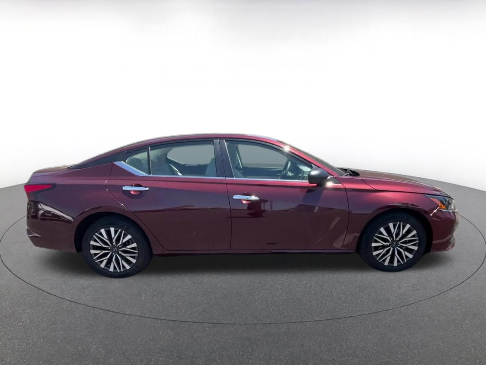 Thumbnail: 2025 Nissan Altima - 16