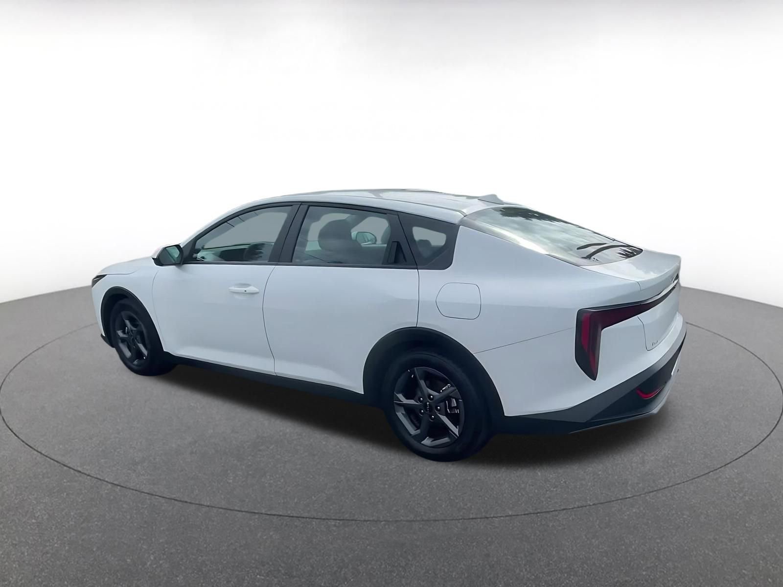 Thumbnail: 2025 Kia K4 - 10