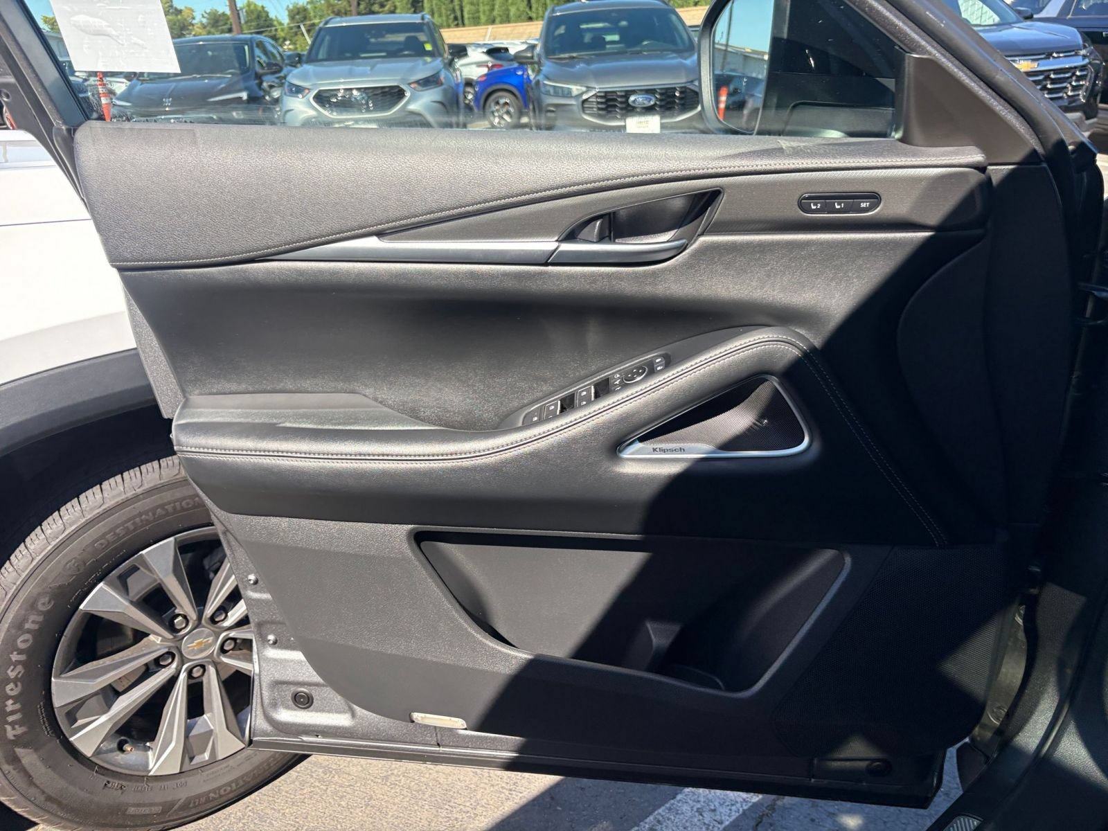 Thumbnail: 2026 INFINITI QX60 - 18