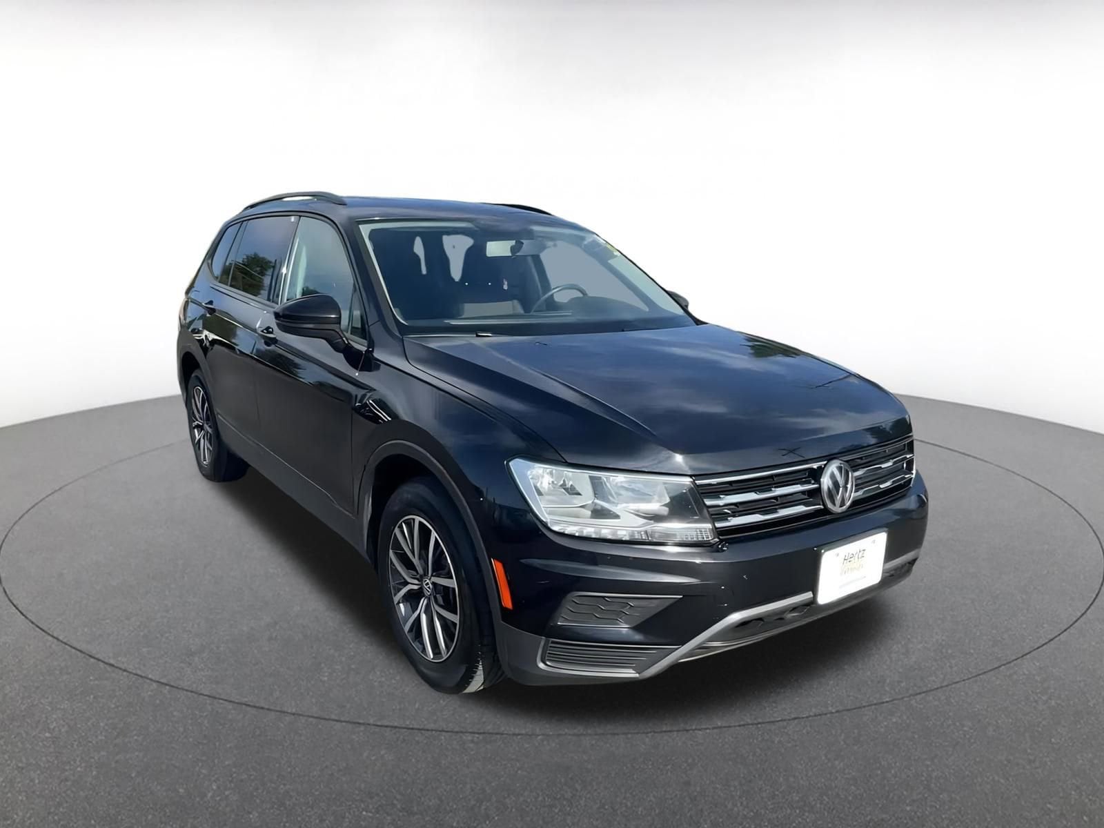 Thumbnail: 2021 Volkswagen Tiguan - 3