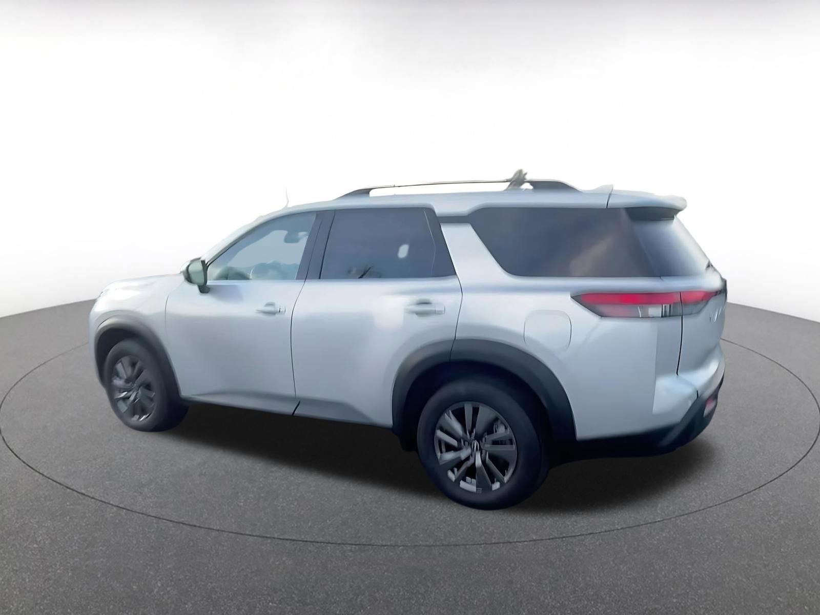 Thumbnail: 2025 Nissan Pathfinder - 10