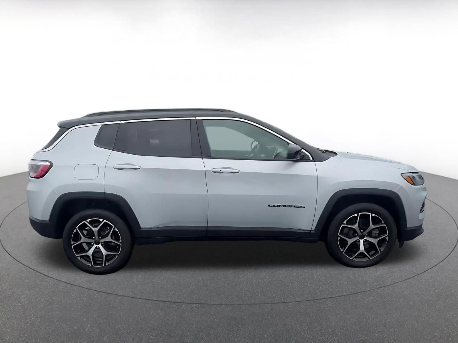 Thumbnail: 2025 Jeep Compass - 16