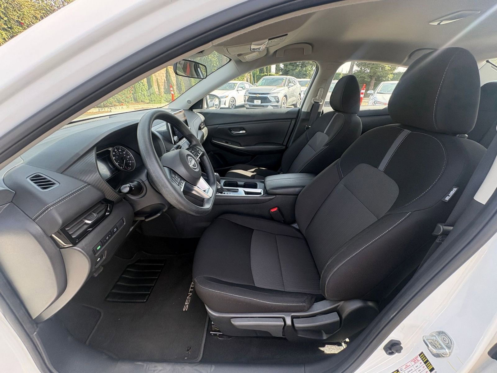 Thumbnail: 2025 Nissan Sentra - 25