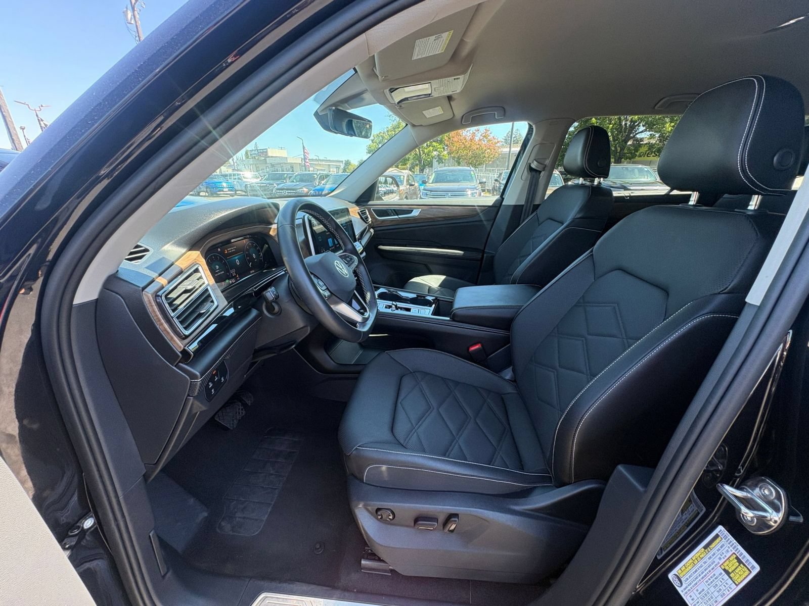 Thumbnail: 2026 Volkswagen Atlas - 25