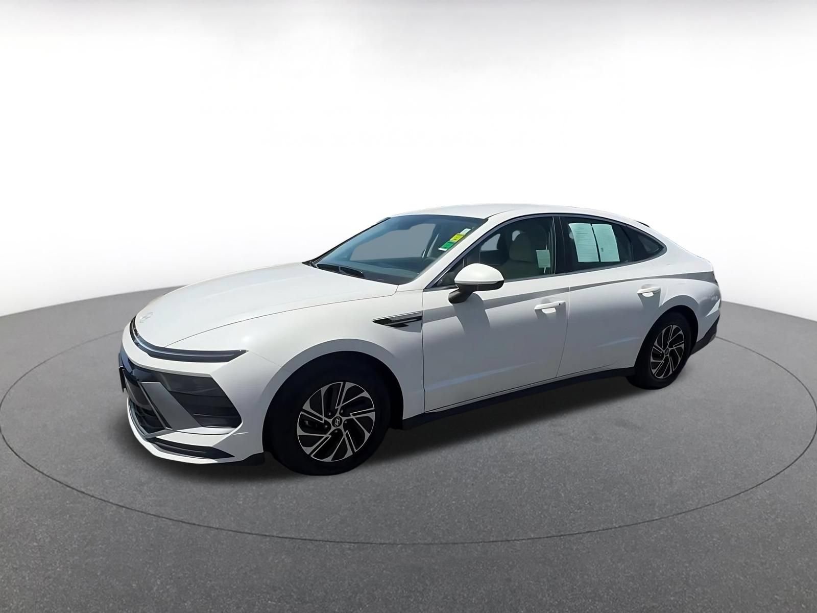 Thumbnail: 2026 Hyundai Sonata - 9
