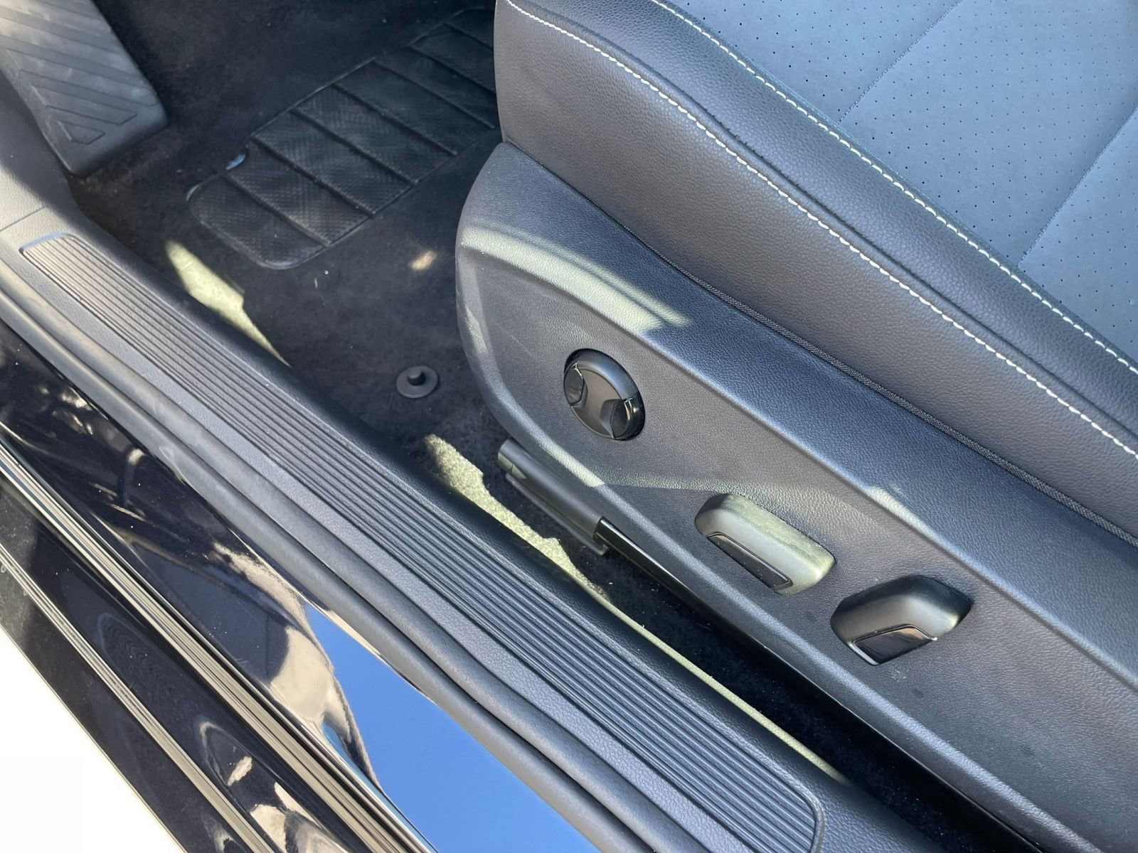 Thumbnail: 2025 Volkswagen Jetta - 23