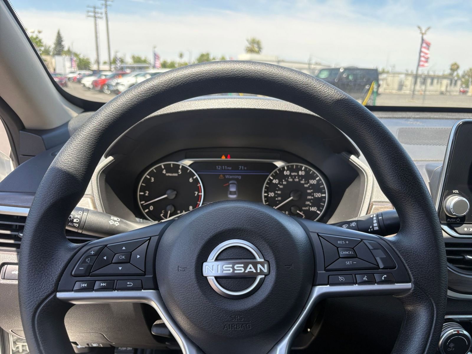 Thumbnail: 2025 Nissan Altima - 28