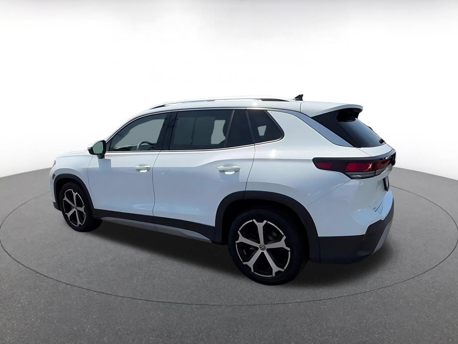 Thumbnail: 2026 Volkswagen Tiguan - 9