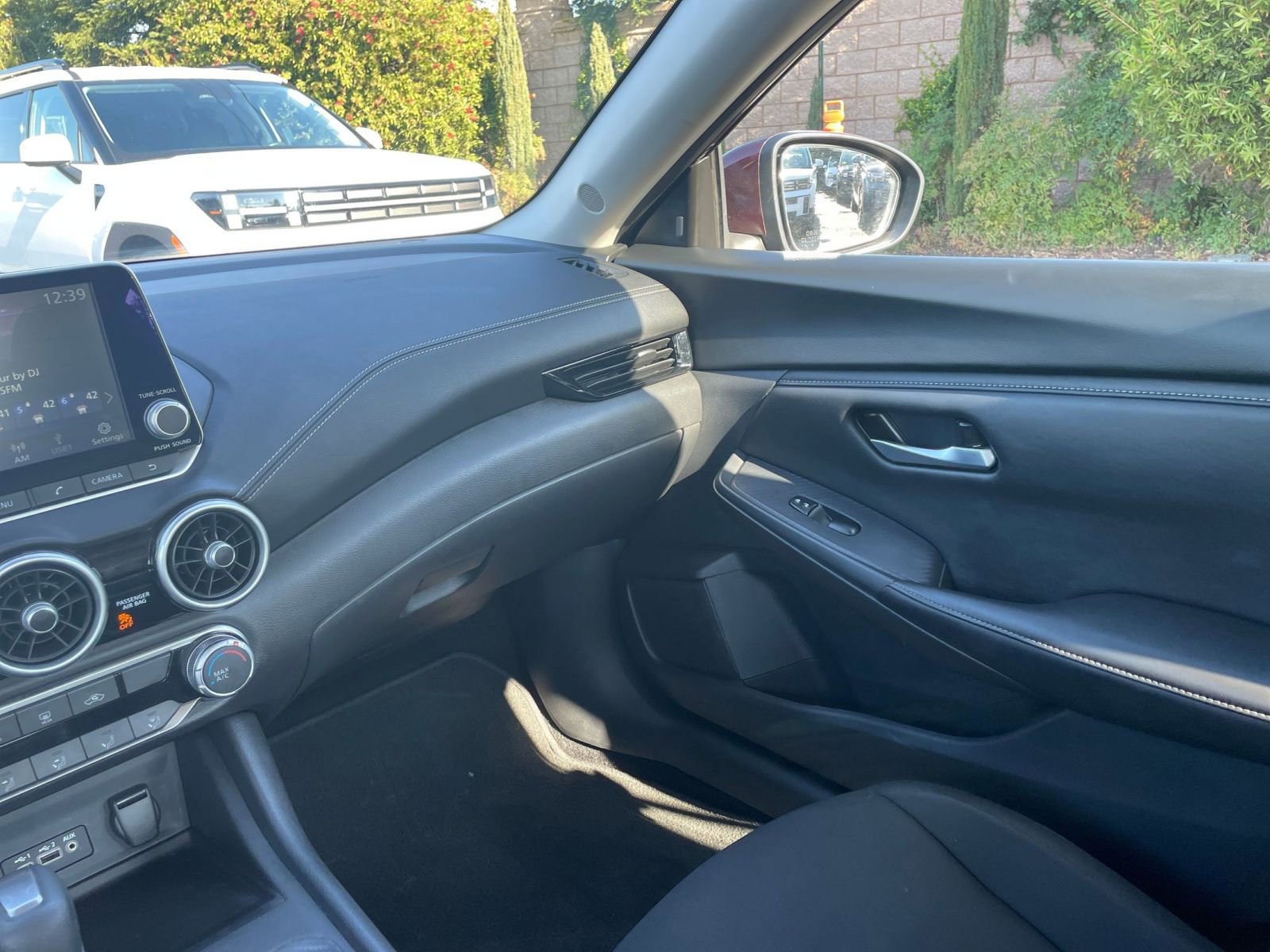 Thumbnail: 2025 Nissan Sentra - 33