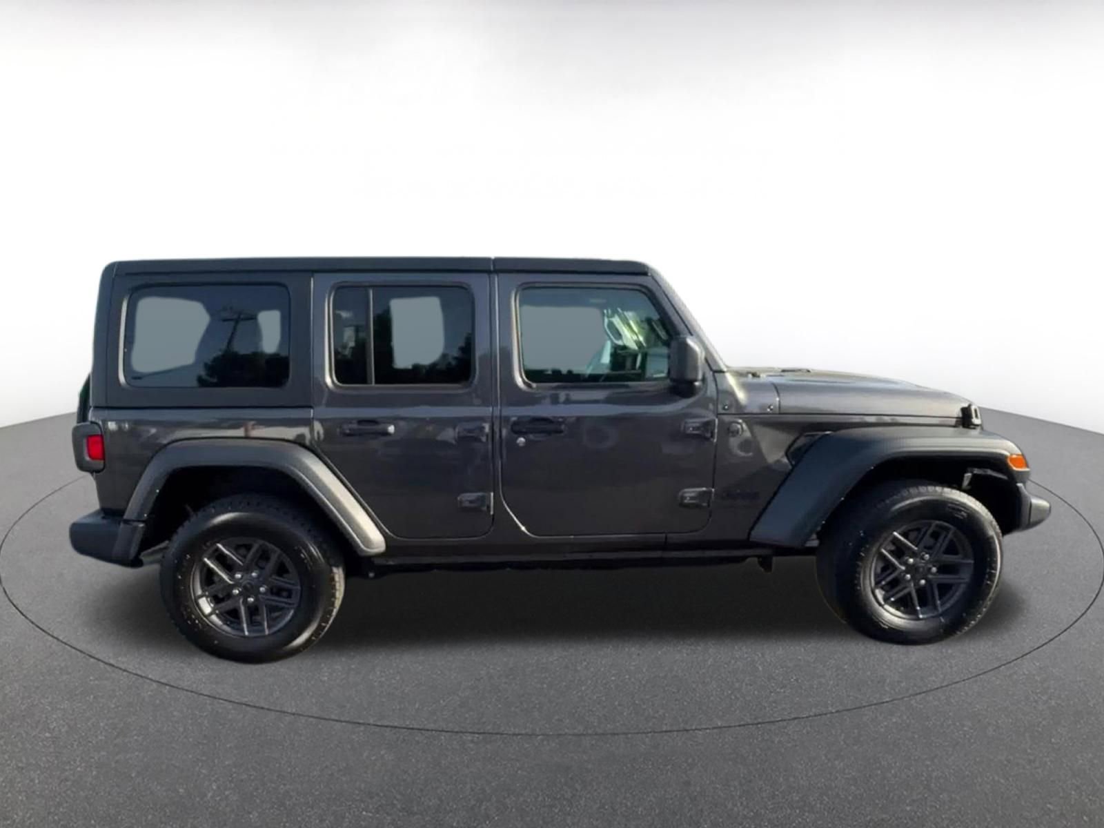 Thumbnail: 2025 Jeep Wrangler - 16
