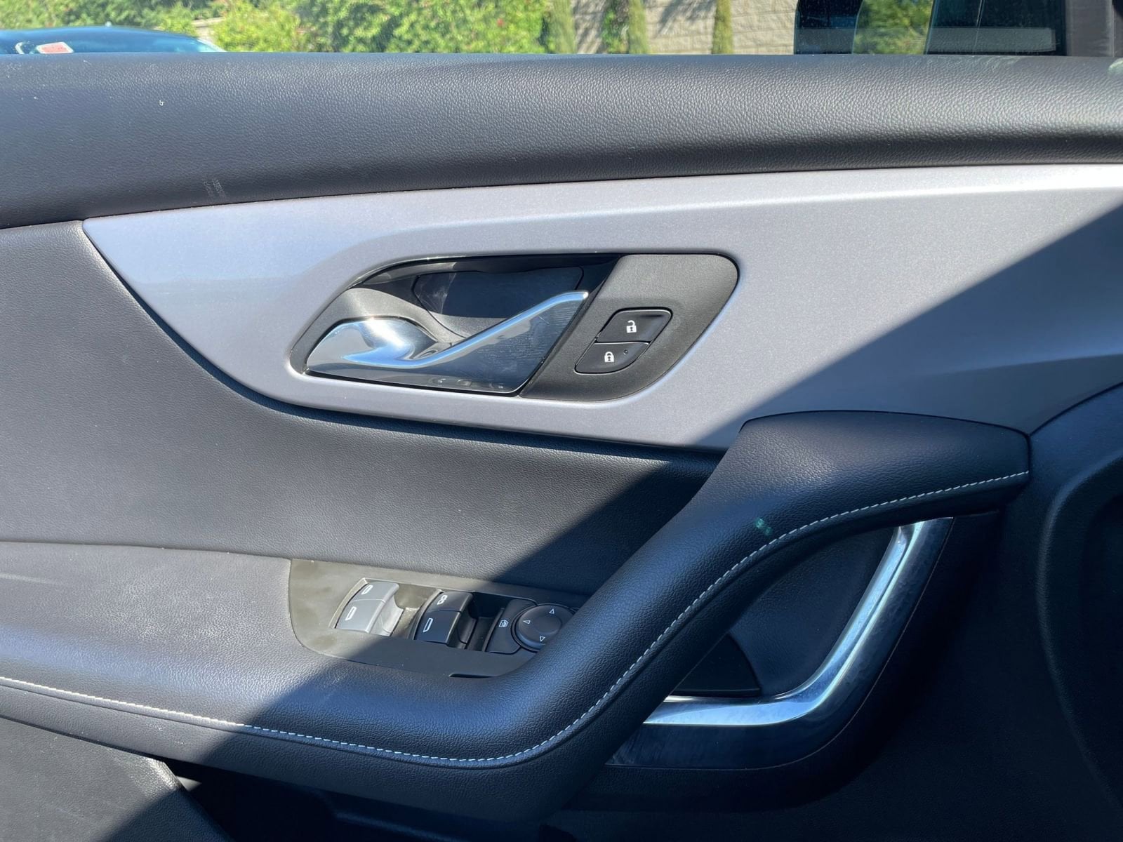 Thumbnail: 2023 Chevrolet Blazer - 20