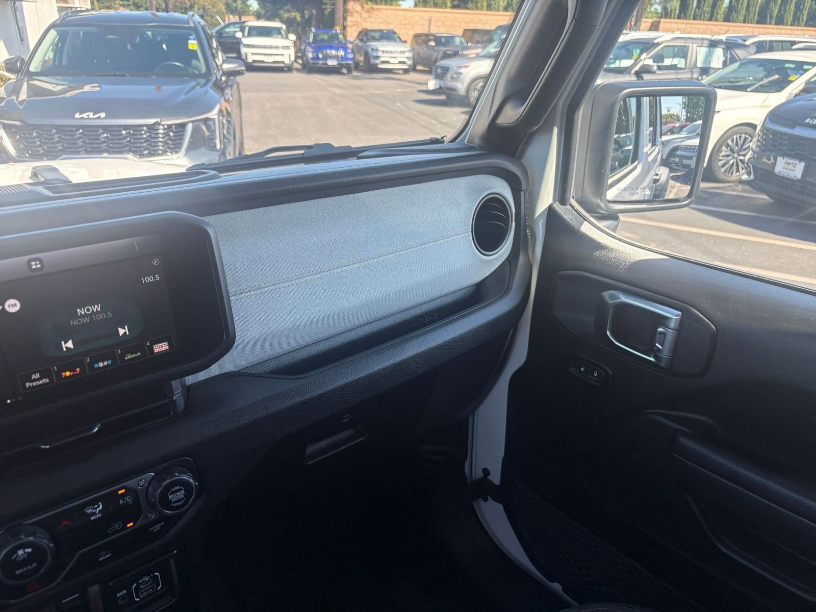 Thumbnail: 2025 Jeep Wrangler - 34