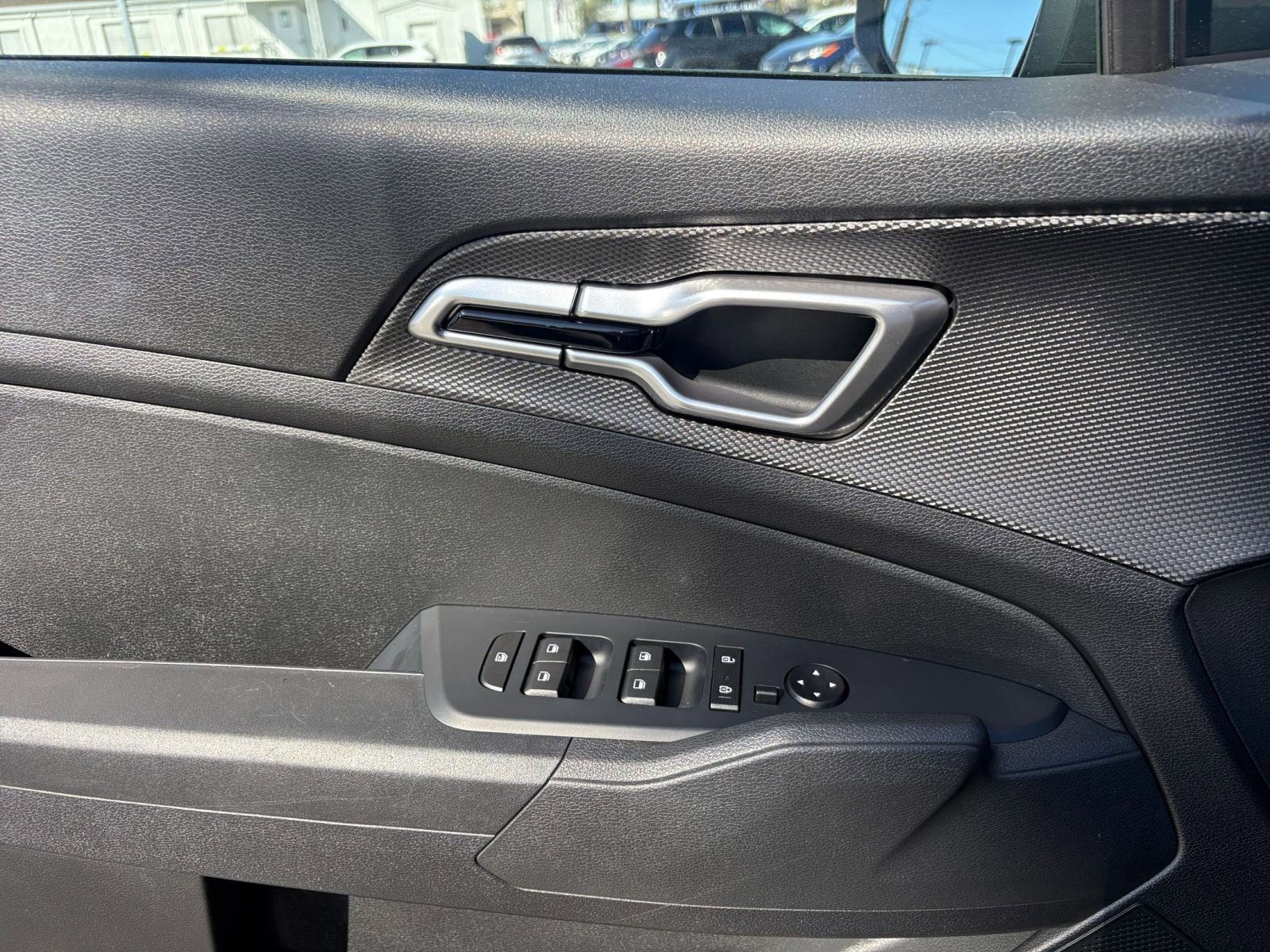 Thumbnail: 2025 Kia Sportage - 18