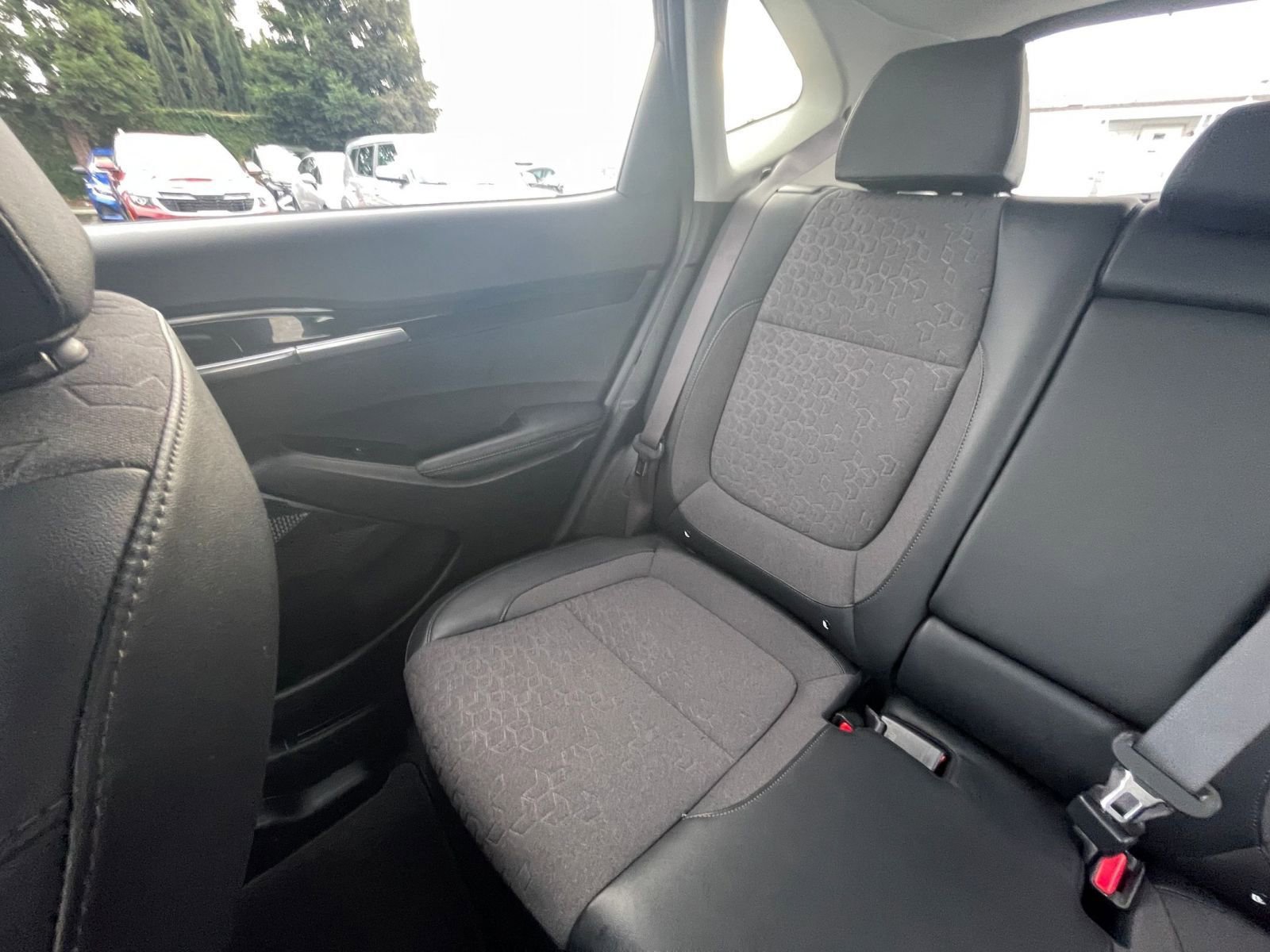 Thumbnail: 2025 Kia Seltos - 34