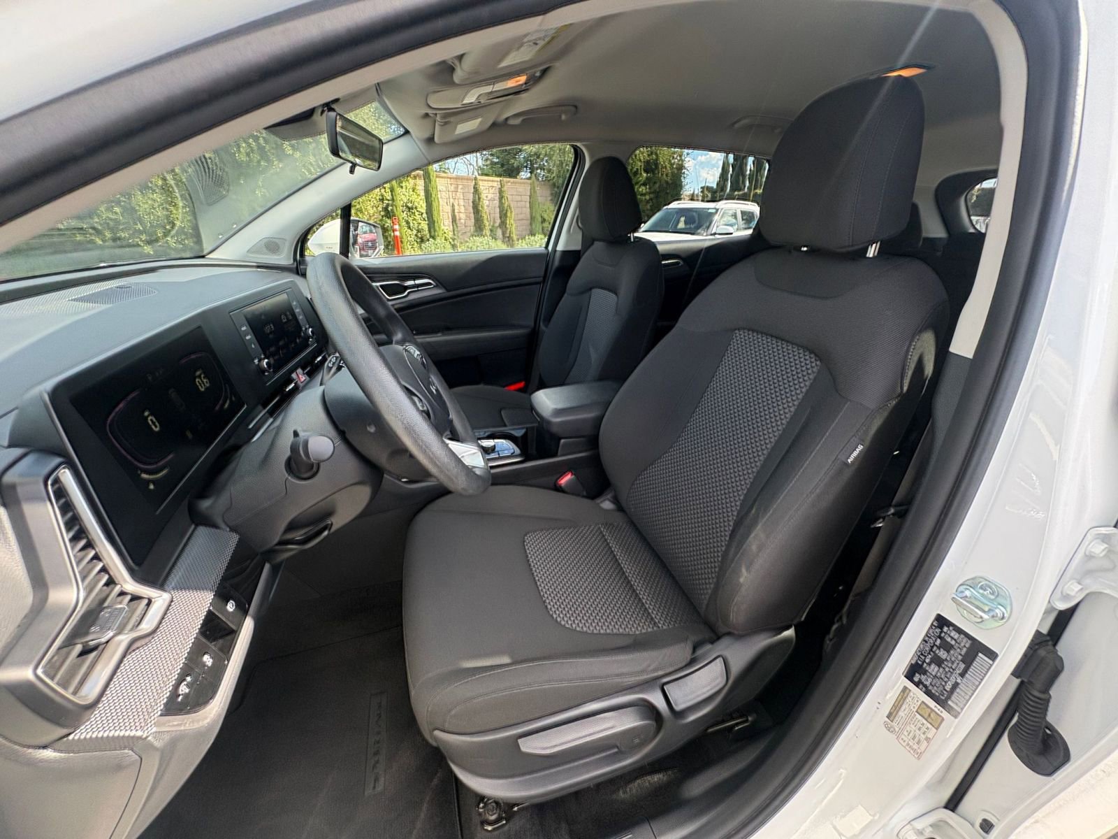 Thumbnail: 2025 Kia Sportage - 34