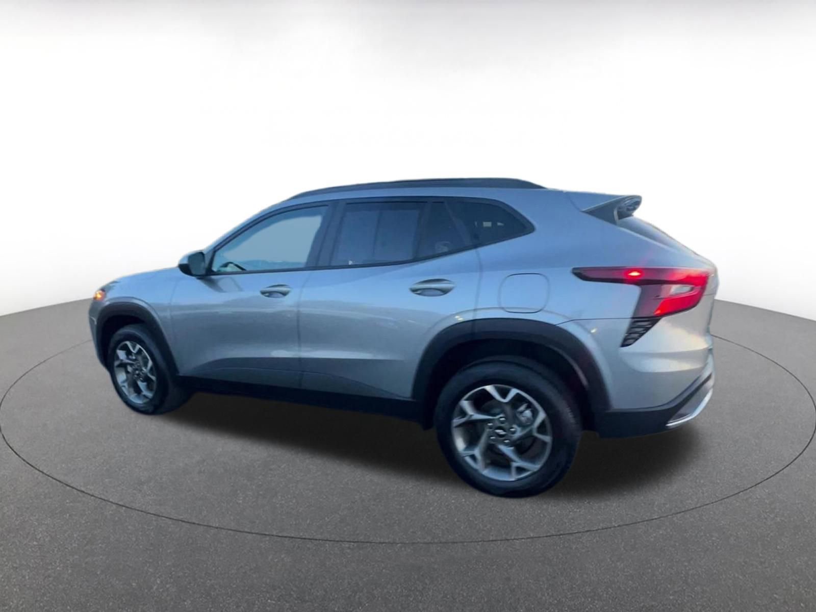 Thumbnail: 2025 Chevrolet Trax - 10