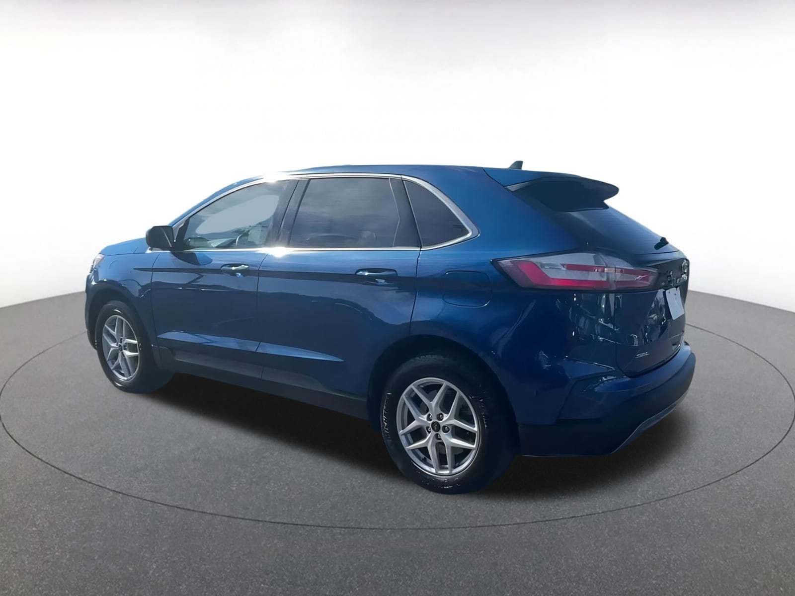 Thumbnail: 2024 Ford Edge - 10