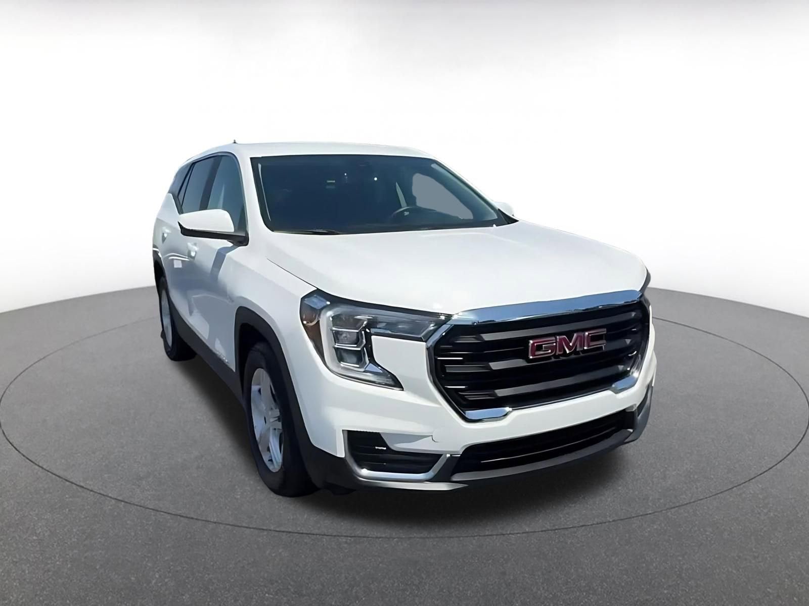 Thumbnail: 2024 GMC Terrain - 3