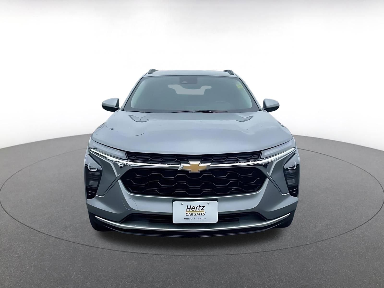 Thumbnail: 2025 Chevrolet Trax - 4