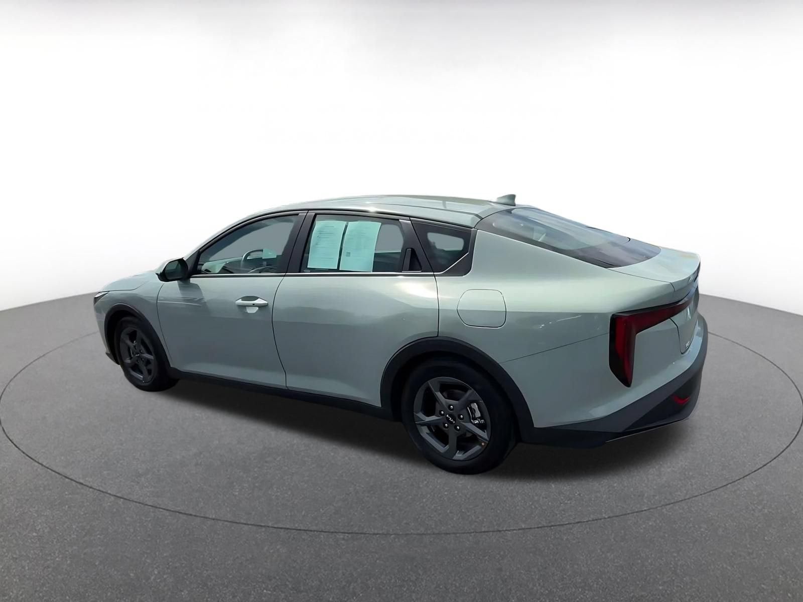 Thumbnail: 2026 Kia K4 - 9
