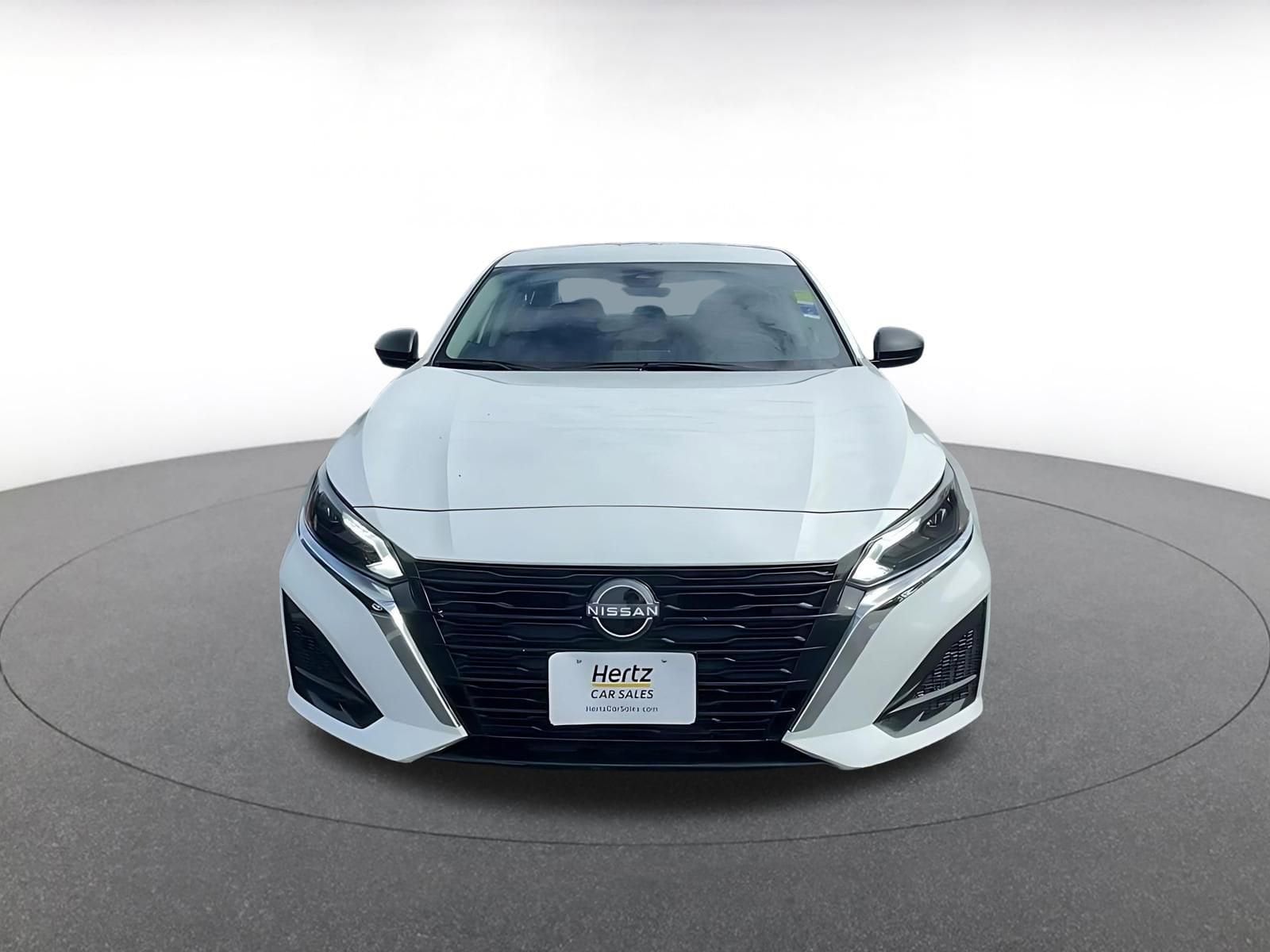 Thumbnail: 2025 Nissan Altima - 4