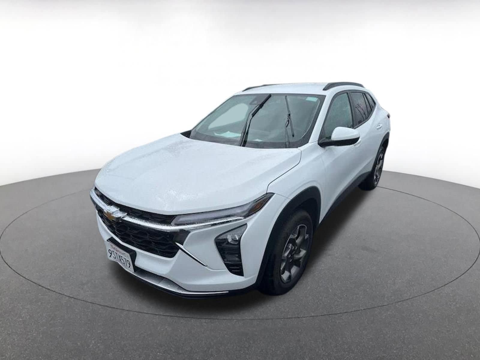 Thumbnail: 2025 Chevrolet Trax - 2