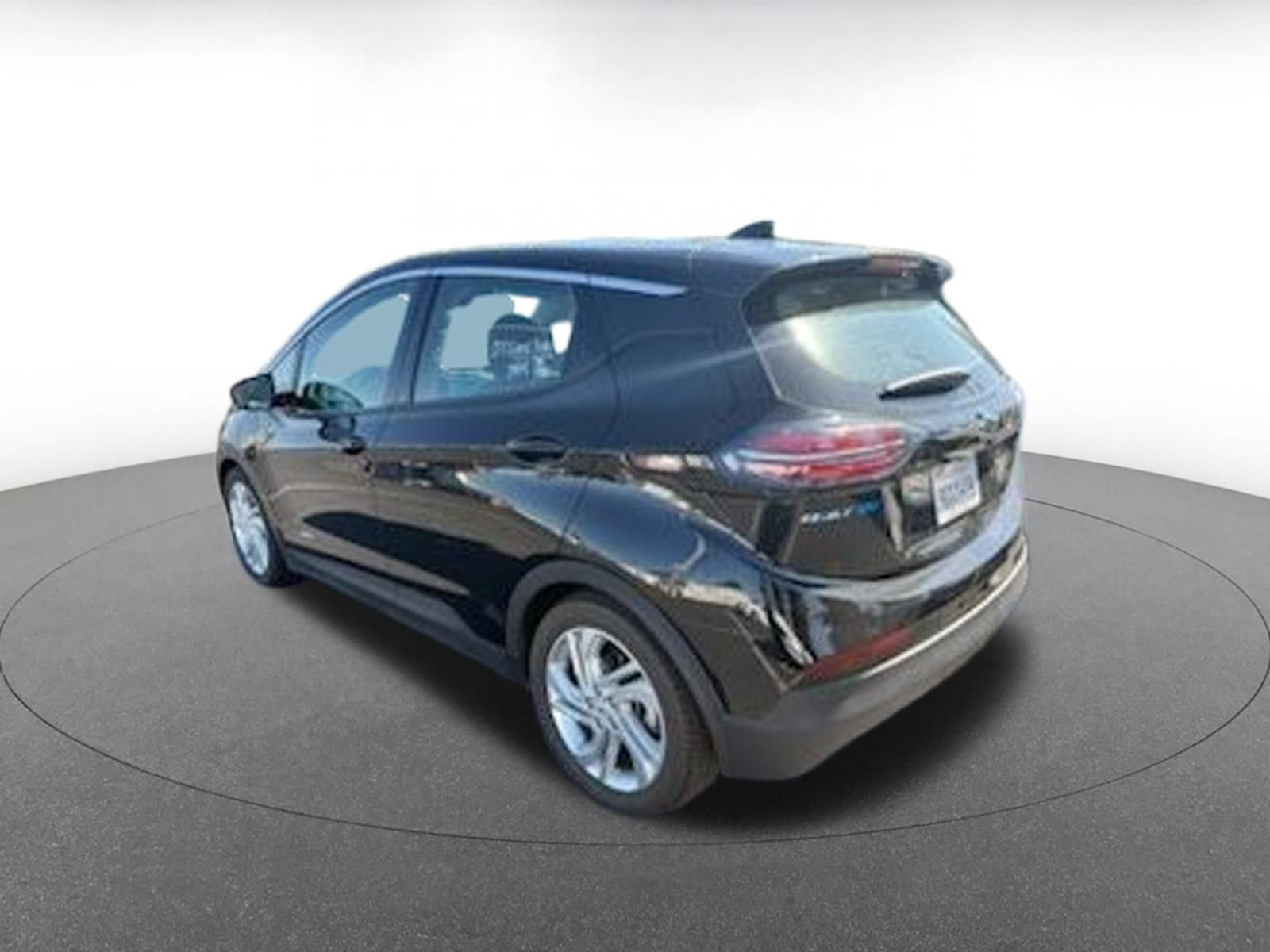Thumbnail: 2023 Chevrolet Bolt EV - 3