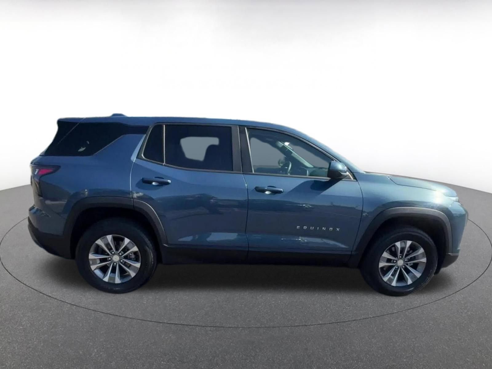 Thumbnail: 2025 Chevrolet Equinox - 16