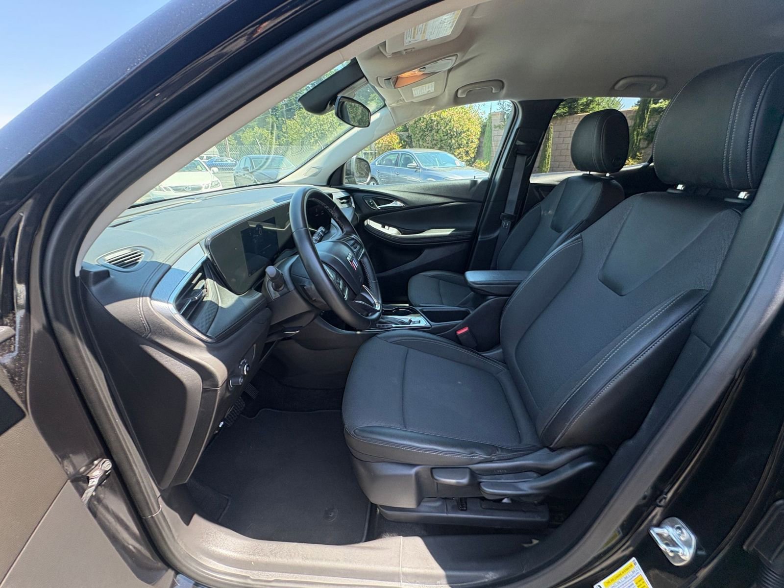 Thumbnail: 2025 Buick Encore GX - 25