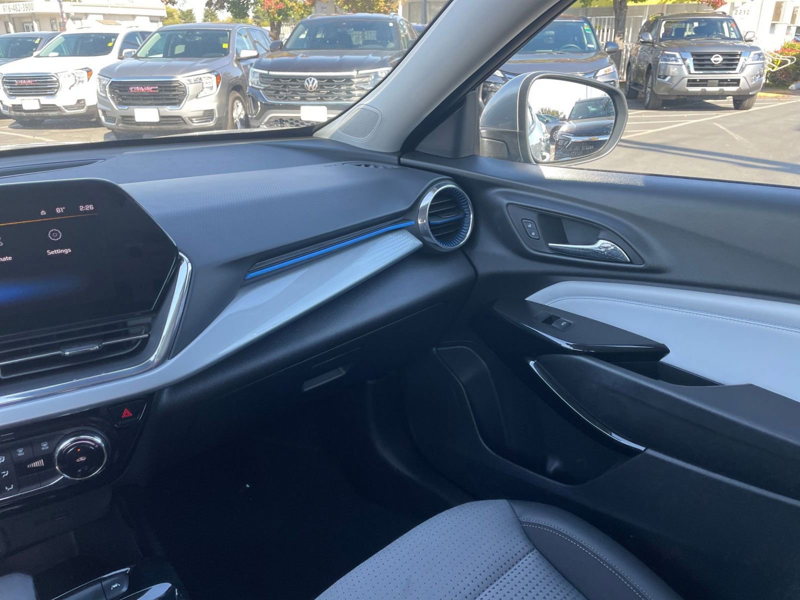 Thumbnail: 2025 Chevrolet Trax - 34