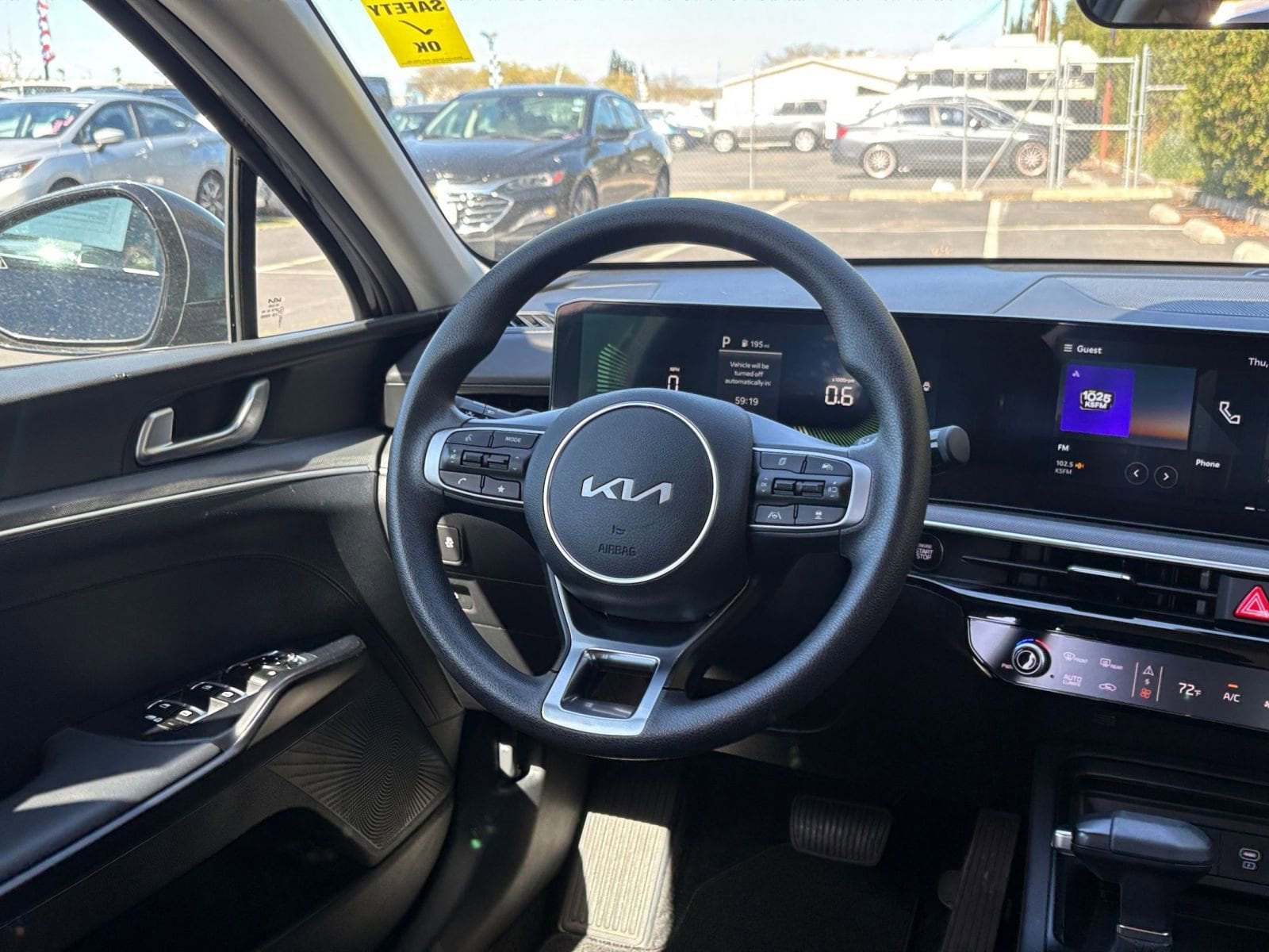 Thumbnail: 2025 Kia K5 - 33