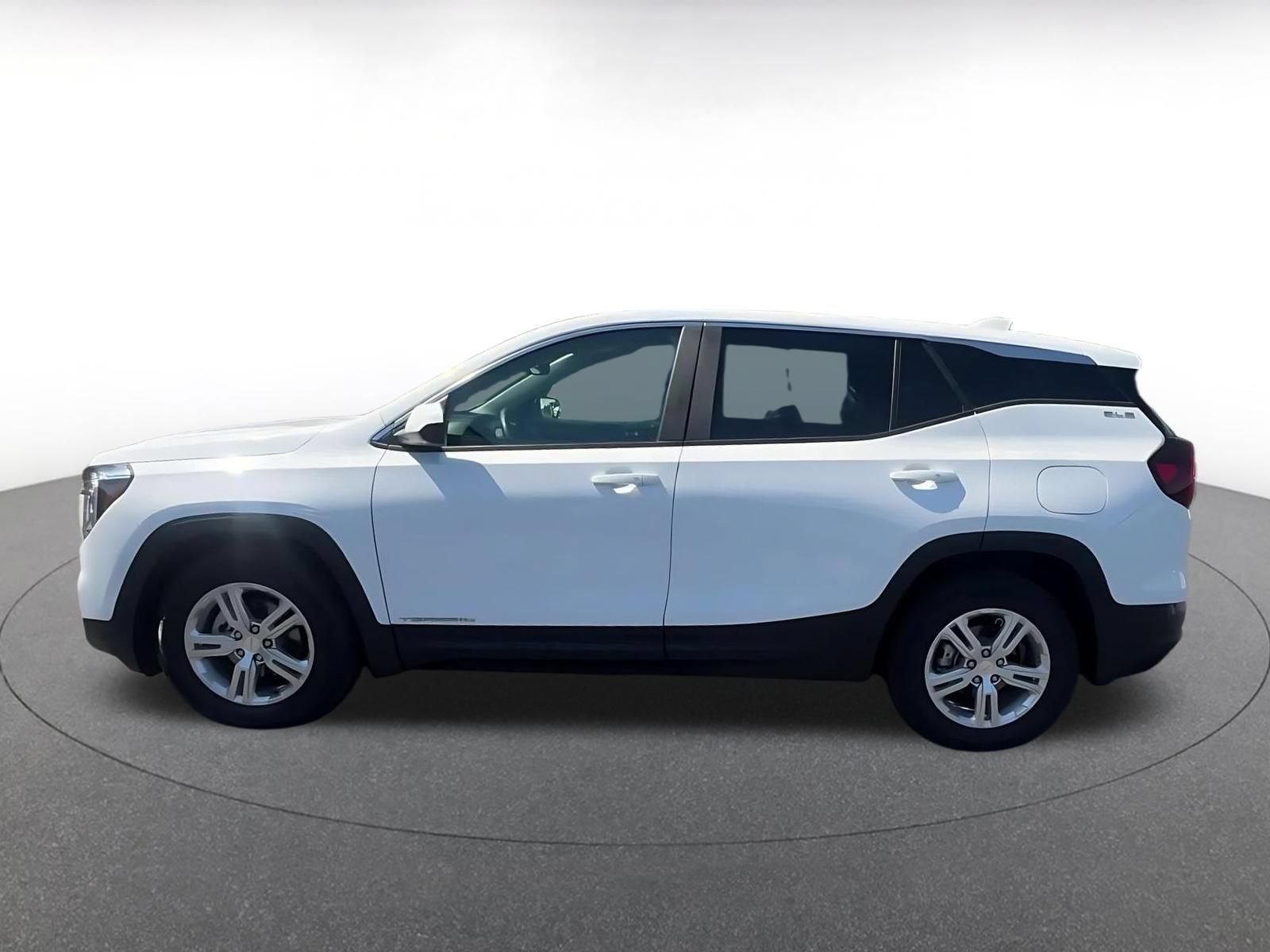 Thumbnail: 2024 GMC Terrain - 9