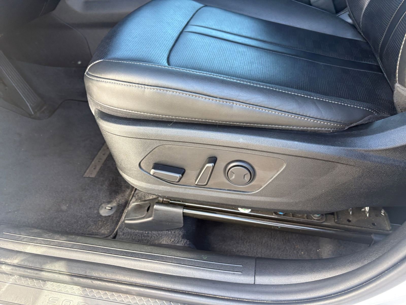 Thumbnail: 2024 Kia Sorento - 23