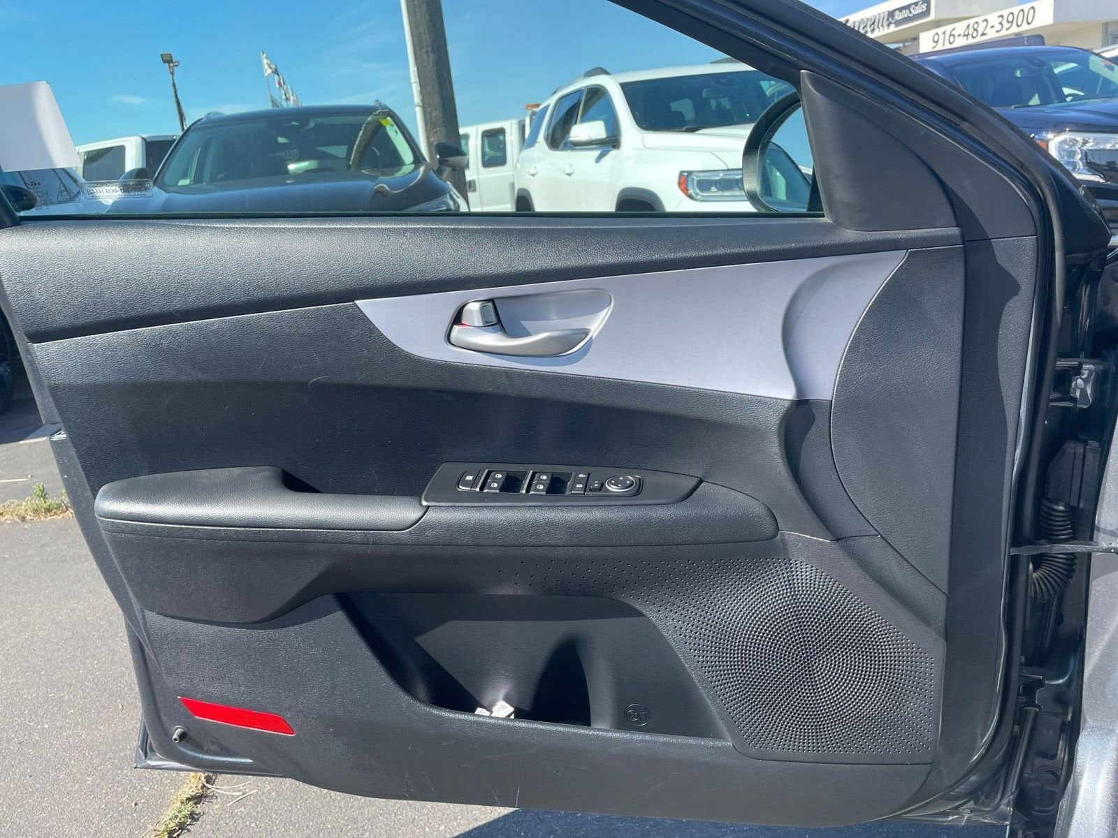 2024 Kia Forte LXS 18