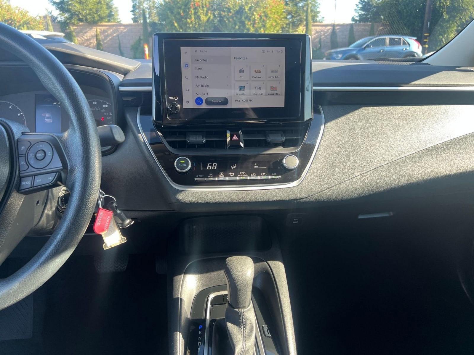 Thumbnail: 2025 Toyota Corolla - 18