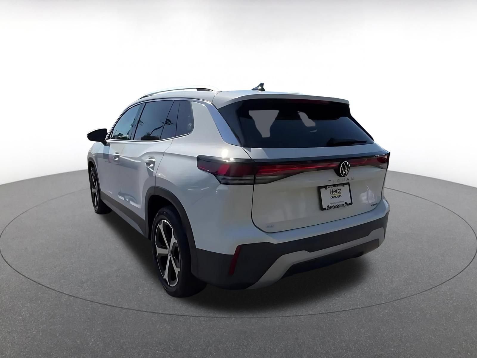 Thumbnail: 2026 Volkswagen Tiguan - 11
