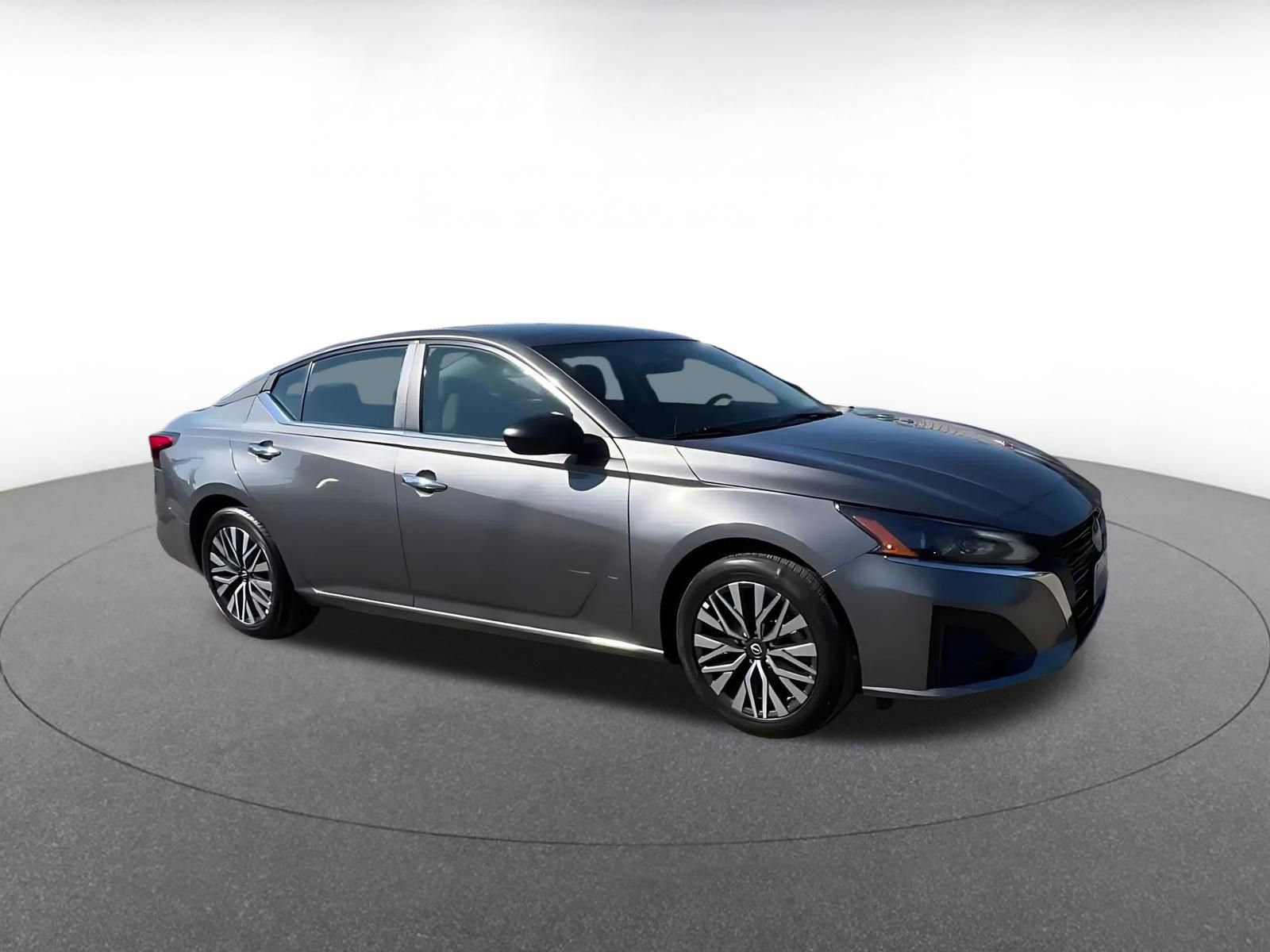 Thumbnail: 2025 Nissan Altima - 2