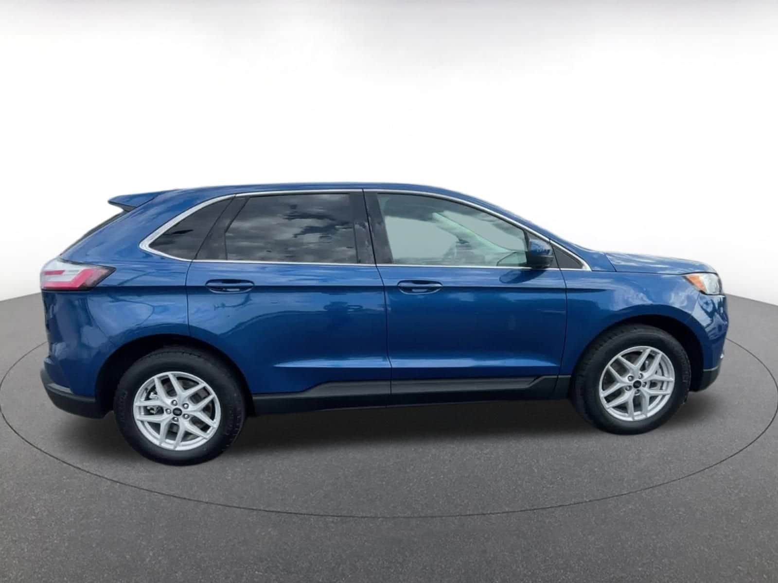 Thumbnail: 2024 Ford Edge - 16