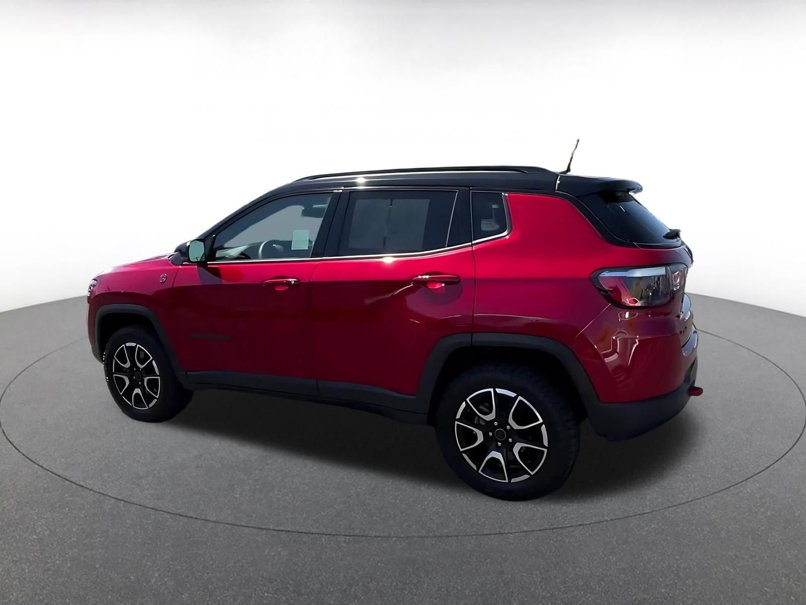 Thumbnail: 2025 Jeep Compass - 10