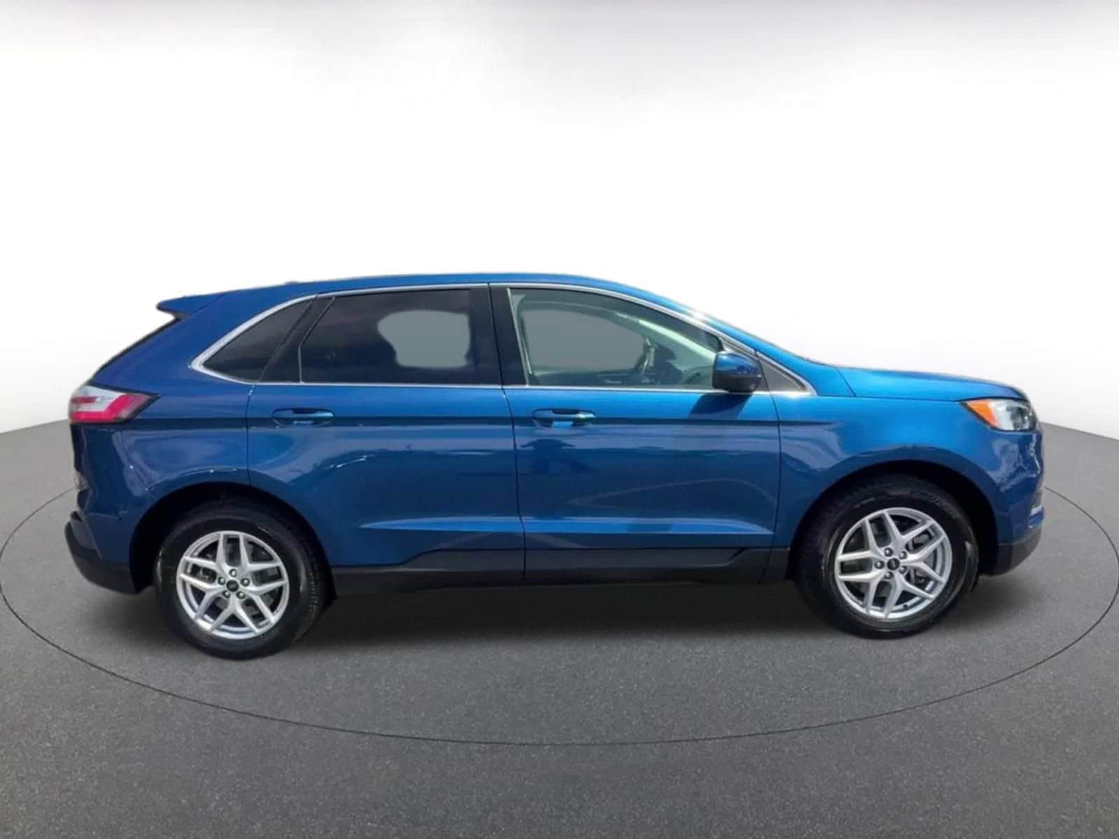 Thumbnail: 2024 Ford Edge - 16
