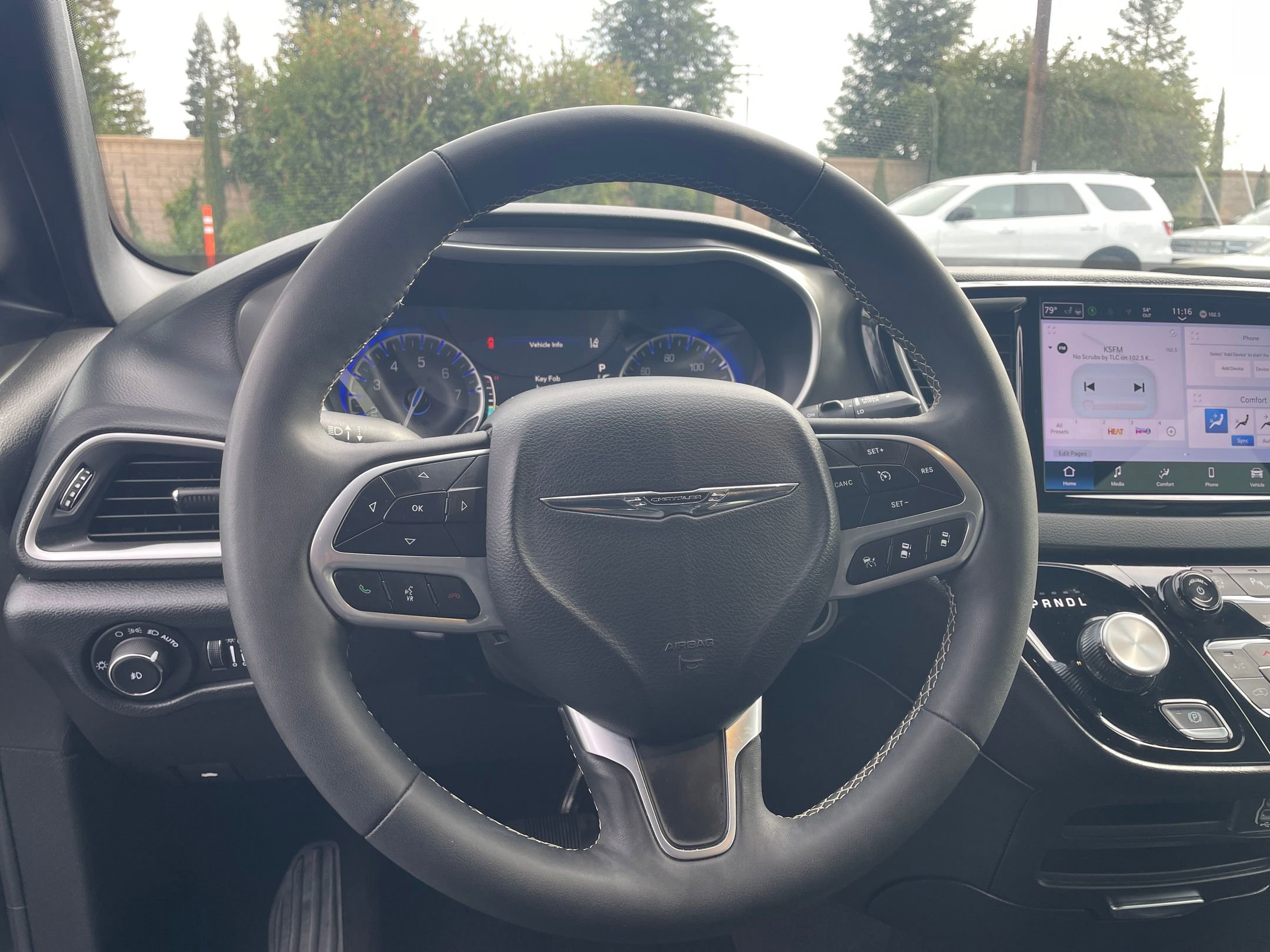 Thumbnail: 2025 Chrysler Pacifica - 31