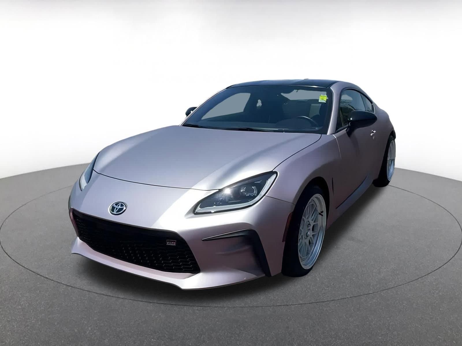 Thumbnail: 2023 Toyota GR86 - 6